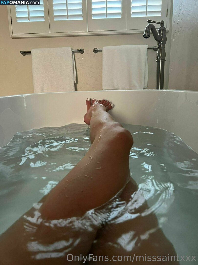misssaintxxx / samantha_saintxo Nu OnlyFans  Photo fuitée #184