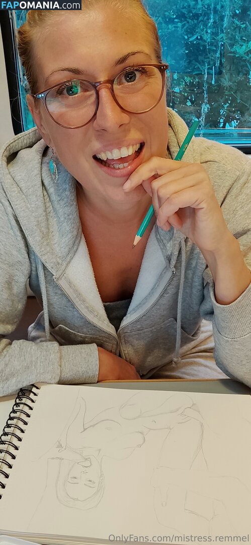 mistress.remmel / themistressmayxx Nu OnlyFans  Photo fuitée #32