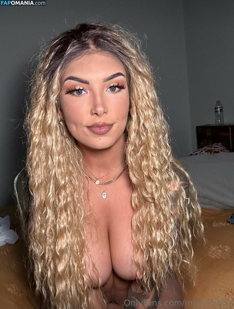 Miya Ulatowski / miyaacacia Nu OnlyFans  Photo fuitée #39