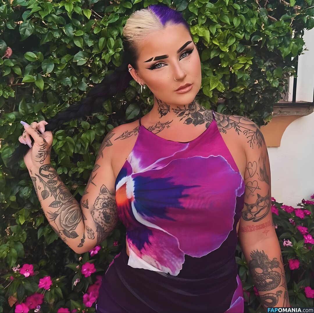 Molly Hull Nu OnlyFans  Photo fuitée #8