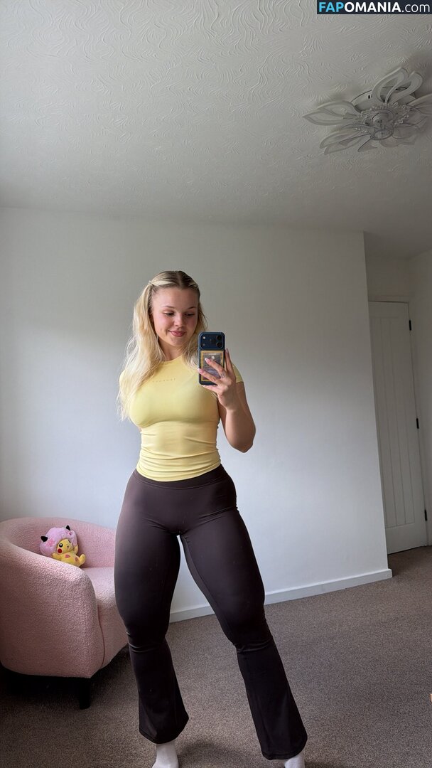 Avalynn Rose / _mommymewtwo / avalynnrose Nu OnlyFans  Photo fuitée #7