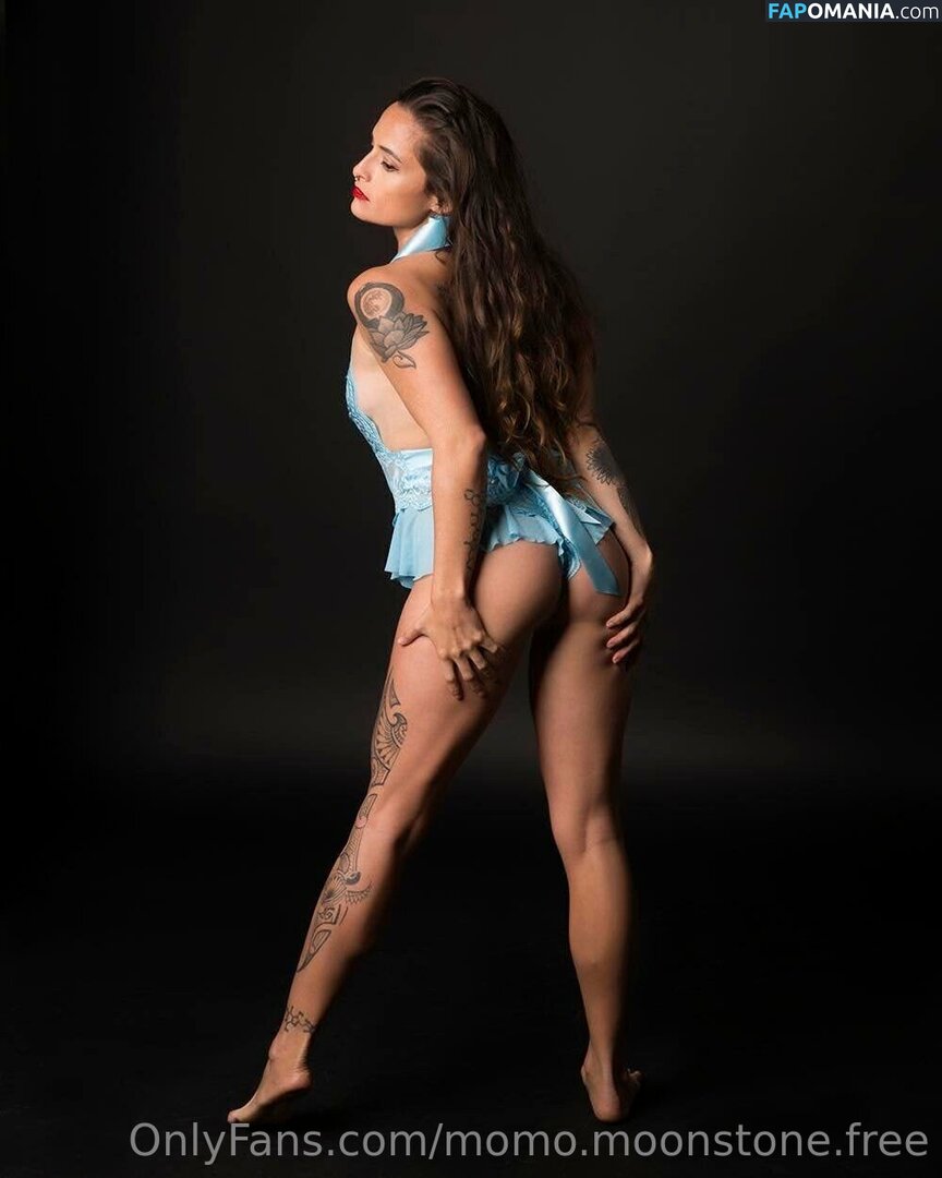 momo.moonstone / momo.moonstone.free Nu OnlyFans  Photo fuitée #11