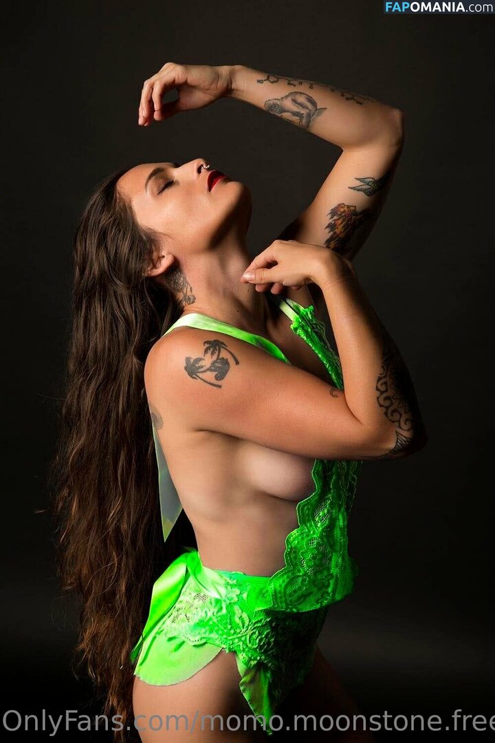 momo.moonstone / momo.moonstone.free Nu OnlyFans  Photo fuitée #13