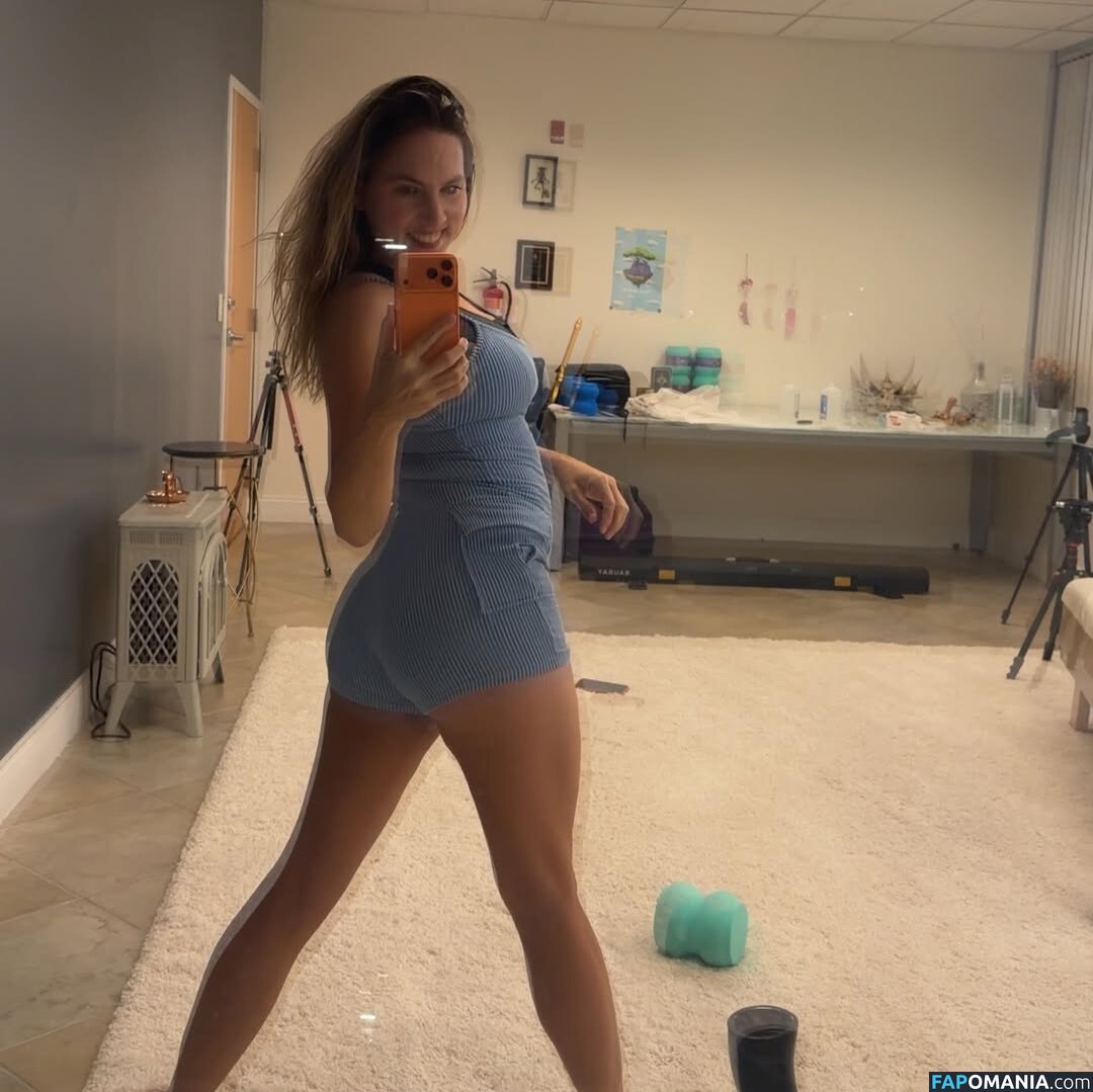 Brenda Mondragon / Mondragon Chiropractic / chiro_dragon Nu OnlyFans  Photo fuitée #53