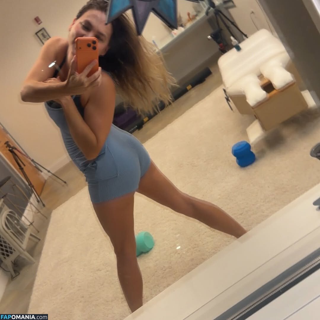 Brenda Mondragon / Mondragon Chiropractic / chiro_dragon Nu OnlyFans  Photo fuitée #54