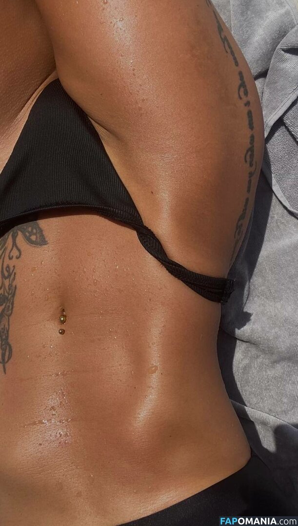 Monika Kinga / monikakinga / monikakingaa Nu OnlyFans  Photo fuitée #1