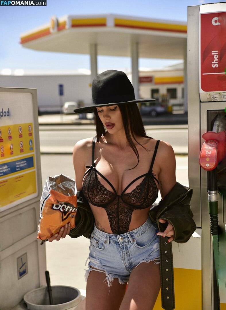 Monika Kinga / monikakinga / monikakingaa Nu OnlyFans  Photo fuitée #18