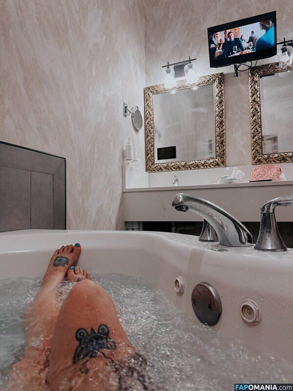 https: / moon-pixie Nu OnlyFans  Photo fuitée #14