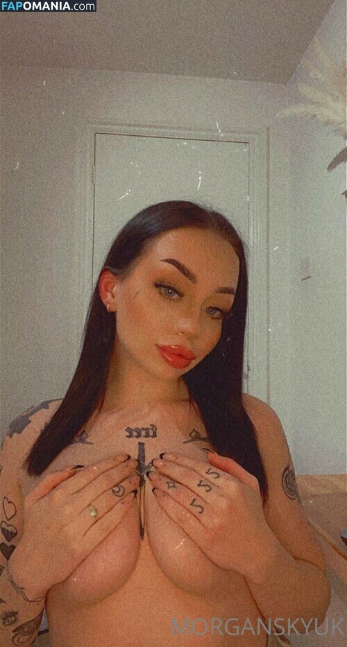 Morgan Sky / morganskyuk / morganskyx Nu OnlyFans  Photo fuitée #1