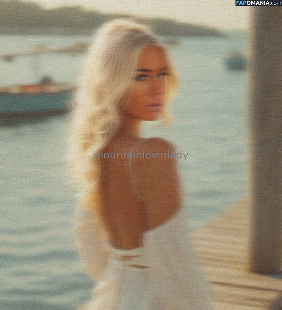 mountainlovinlady Nu OnlyFans  Photo fuitée #2