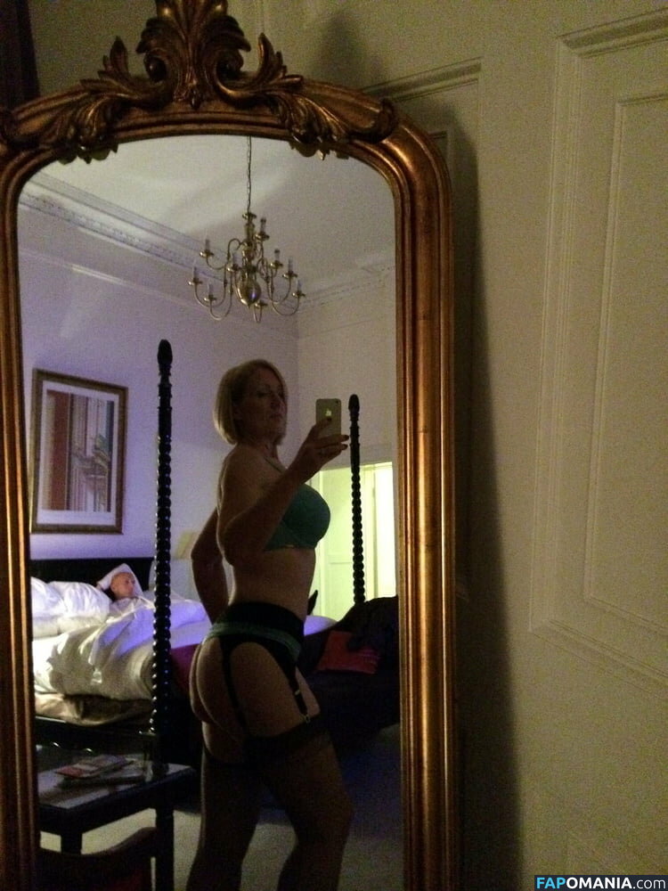 Mrs S Stockings Nu OnlyFans  Photo fuitée #165