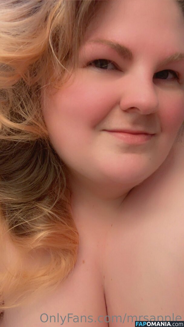 mrsapple / therealmrsapple Nu OnlyFans  Photo fuitée #1