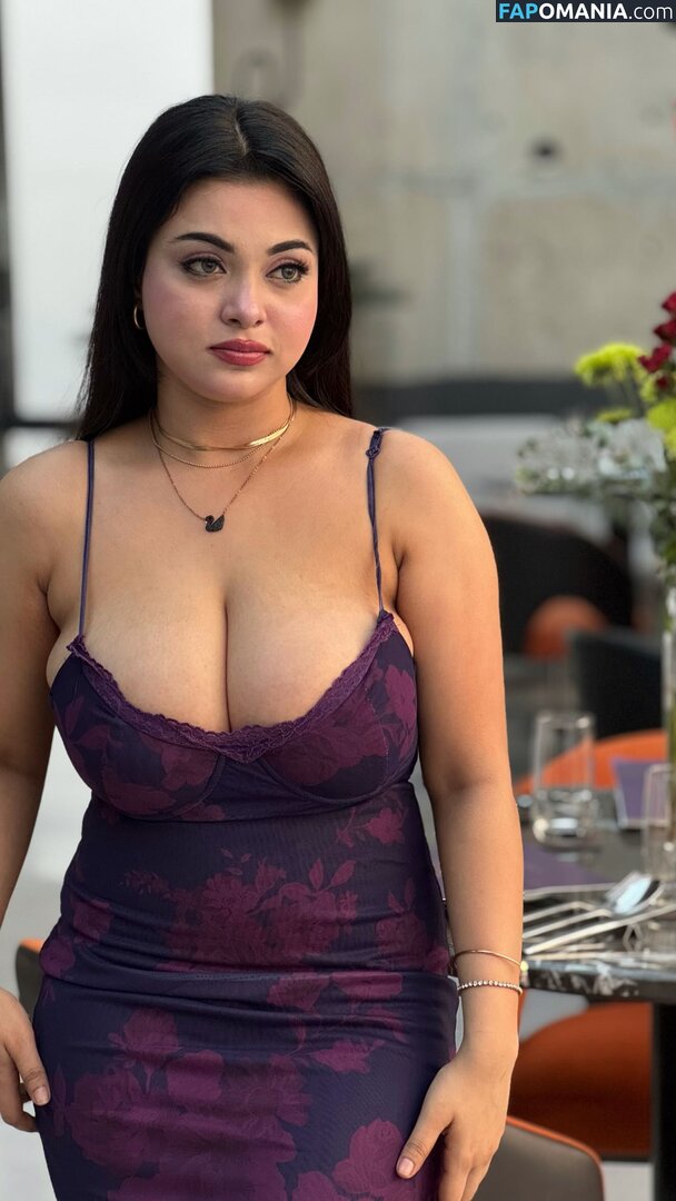 mumtahinaaa_ Nu OnlyFans  Photo fuitée #9