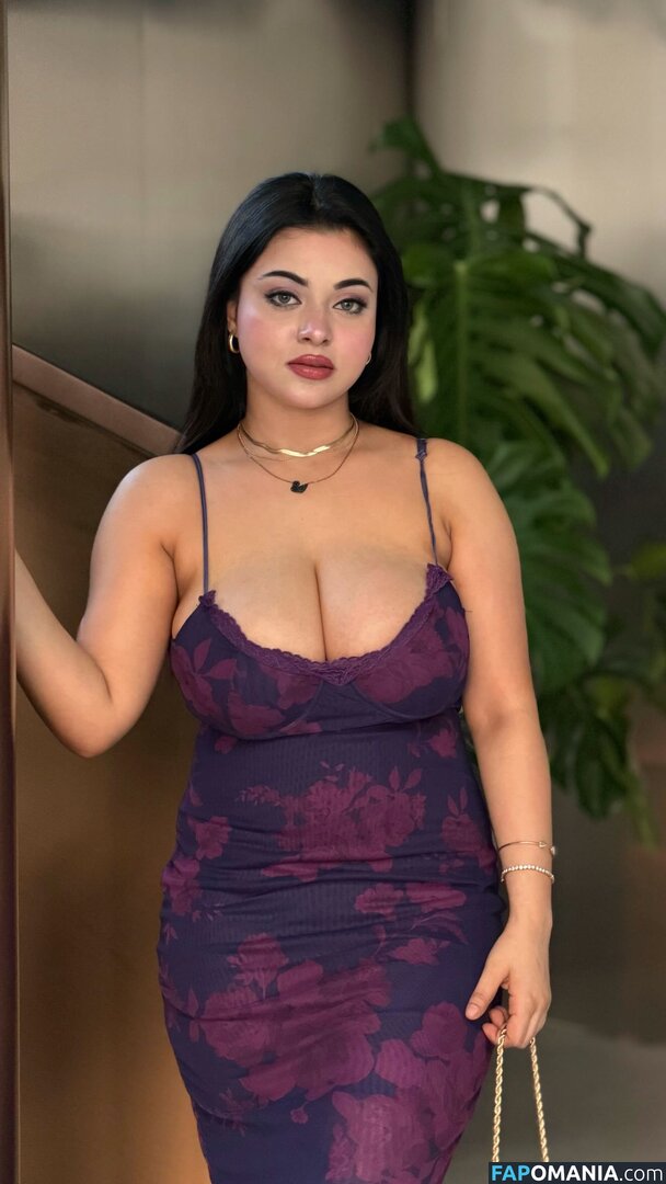 mumtahinaaa_ Nu OnlyFans  Photo fuitée #16