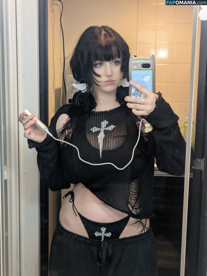 Mylittlerobin / _littlerobin_ Nu OnlyFans  Photo fuitée #1