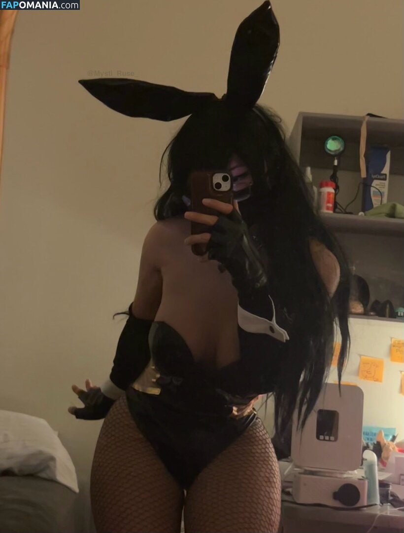 mysti_ruse_ Nu OnlyFans  Photo fuitée #9