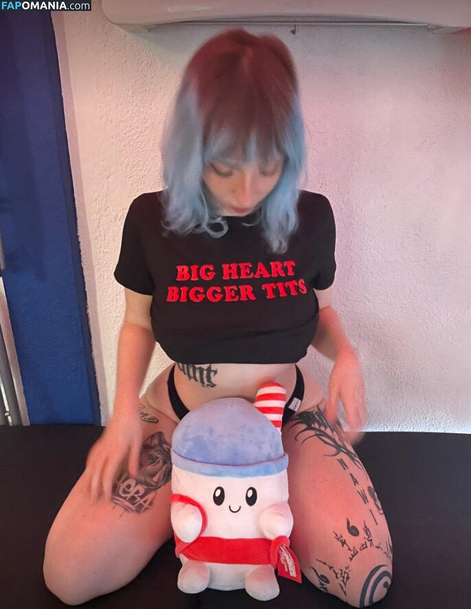 Naaawiwiii / naw.inkk / nawi59305 / nawiwi.art / nawiwii.reels / nawwiwiii Nu OnlyFans  Photo fuitée #5