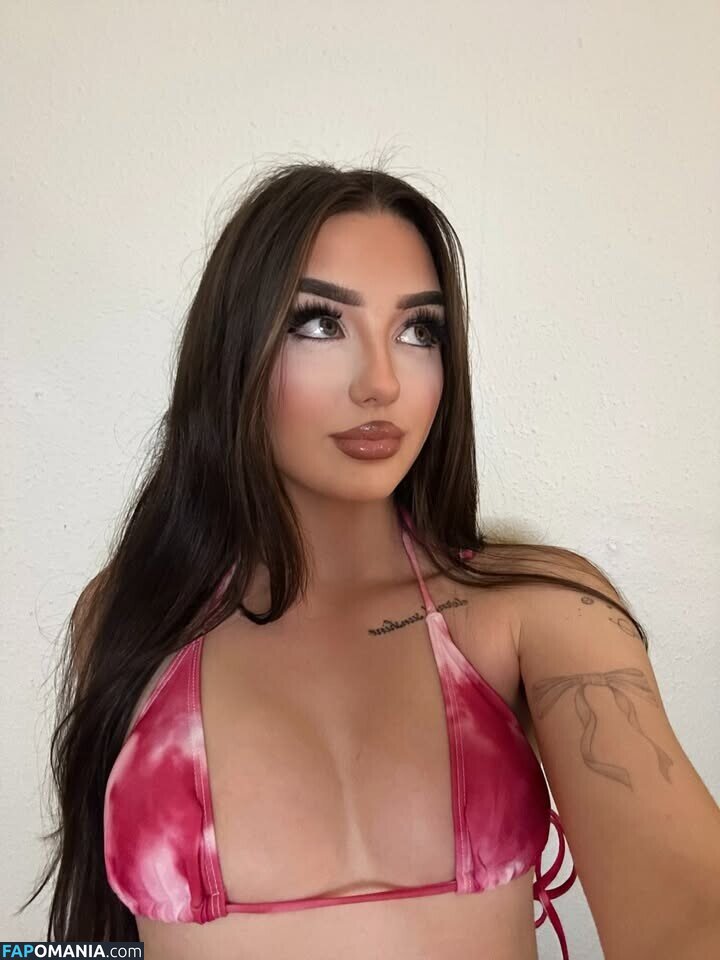 Nalianicole / itsbabynals / nalianicole_ Nu OnlyFans  Photo fuitée #1