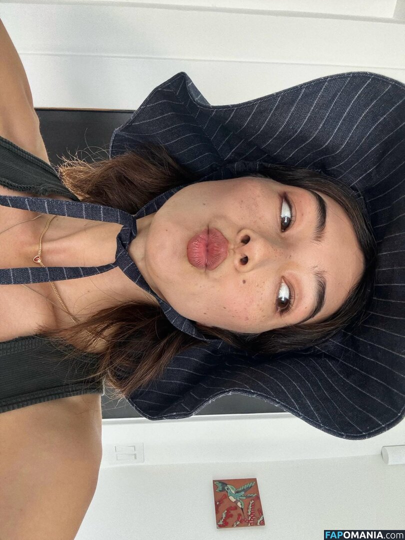 Natasha Liu Bordizzo / natashaliubordizzo Nu OnlyFans  Photo fuitée #4