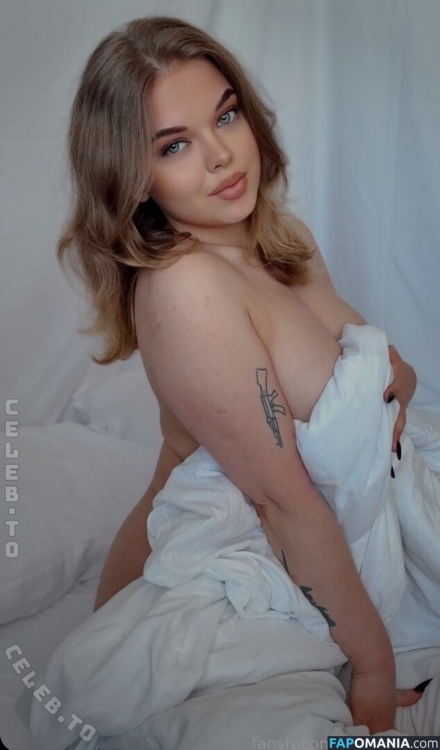 Joanna668636037 / Kelluxee / Naughty Kelly / https: / naughtykells Nu OnlyFans  Photo fuitée #2
