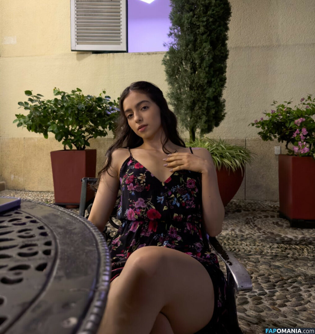 Naughty Samm / nsamx / the_samlife Nu OnlyFans  Photo fuitée #1