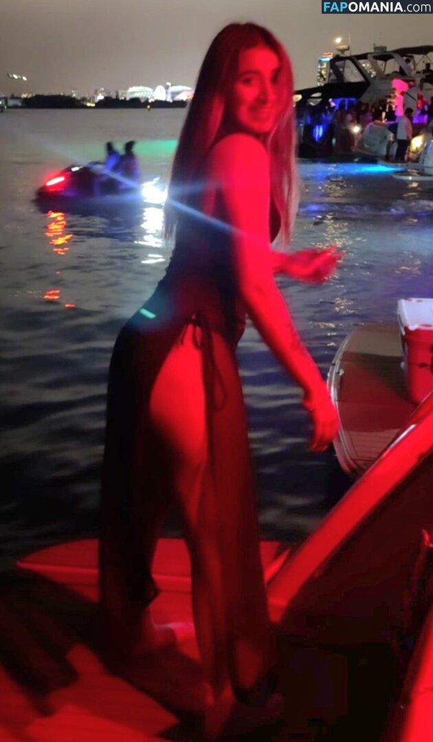 Navpreet Gotara / navpreetg_ Nu OnlyFans  Photo fuitée #1