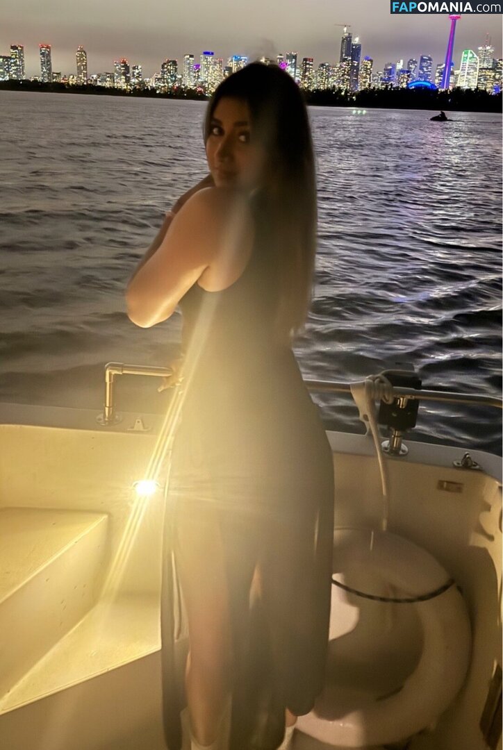 Navpreet Gotara / navpreetg_ Nu OnlyFans  Photo fuitée #3