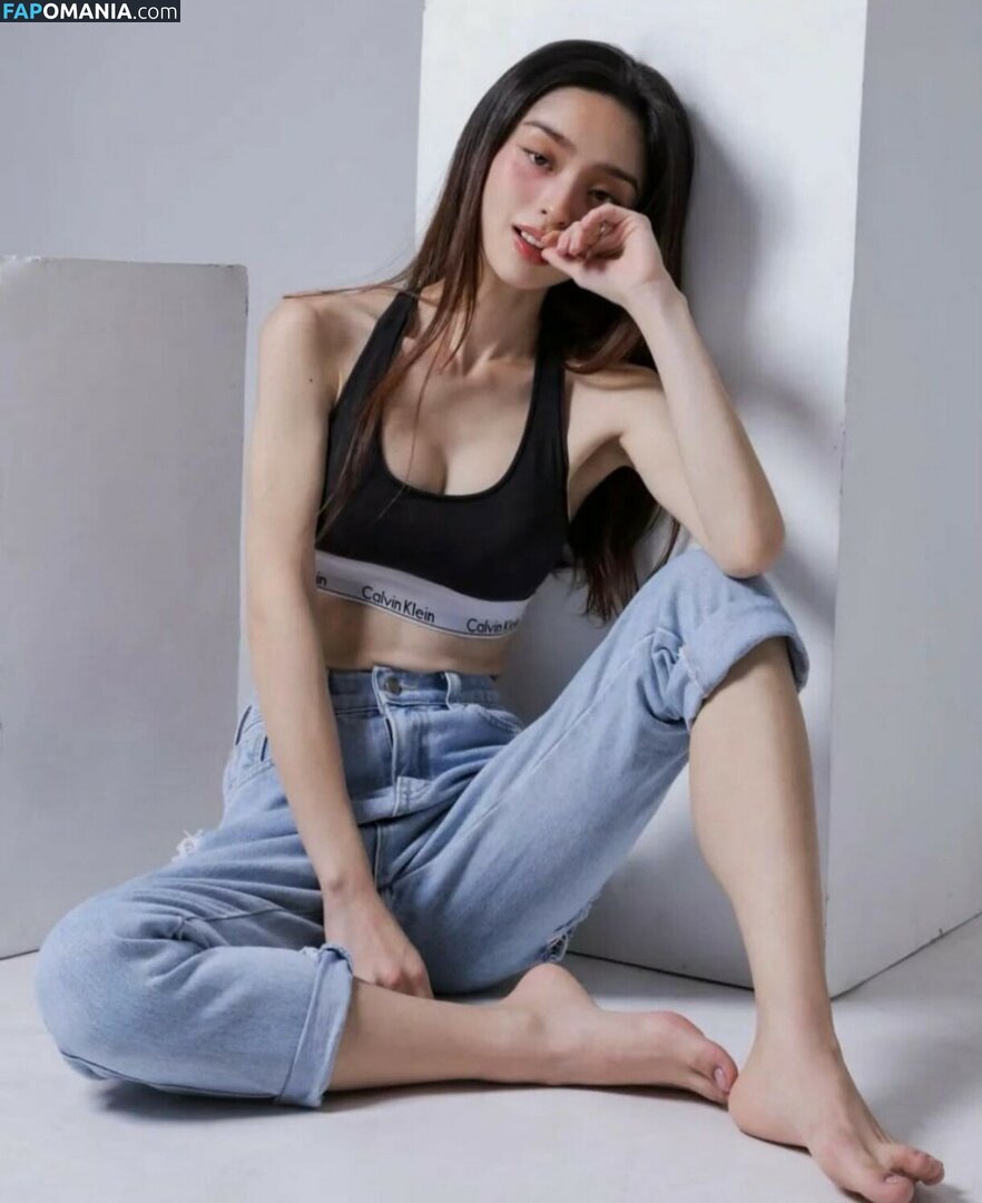 Nayoung Kim / nayoungkim18 Nu OnlyFans  Photo fuitée #1
