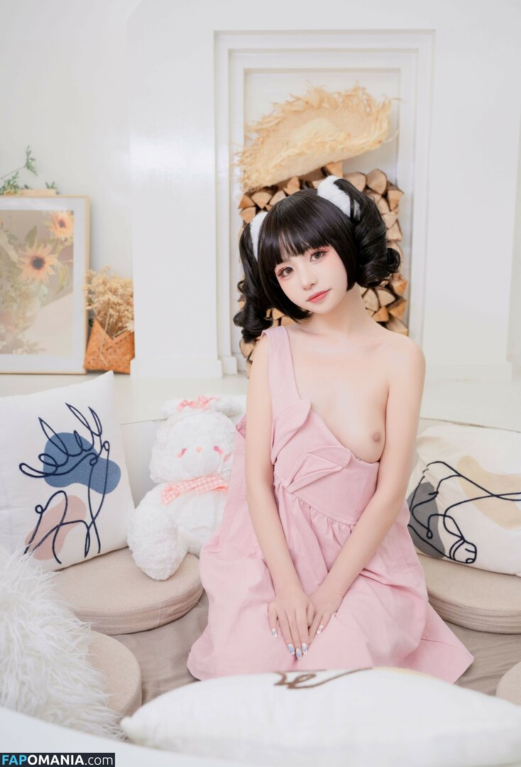 kumicho_cat / nekokoyoshi / nekososto / 喵小吉 / 爆机少女 喵小吉 Nu OnlyFans  Photo fuitée #876