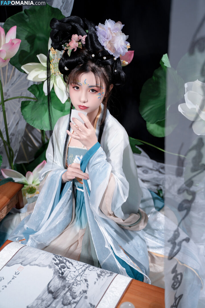 kumicho_cat / nekokoyoshi / nekososto / 喵小吉 / 爆机少女 喵小吉 Nu OnlyFans  Photo fuitée #925