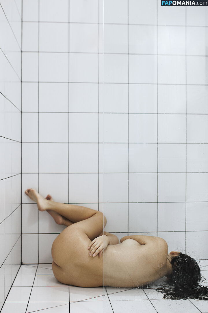 Lolek / Nemmy Horin / https: / loless / nemmy_horin / nemmys Nu OnlyFans  Photo fuitée #374