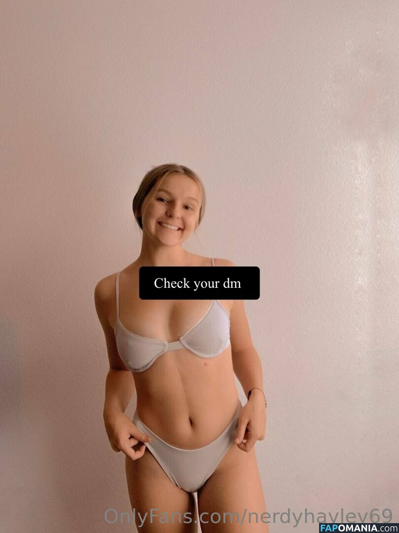 jhurley61299 / kittenjojo18 / nerdyhayley69 Nu OnlyFans  Photo fuitée #6
