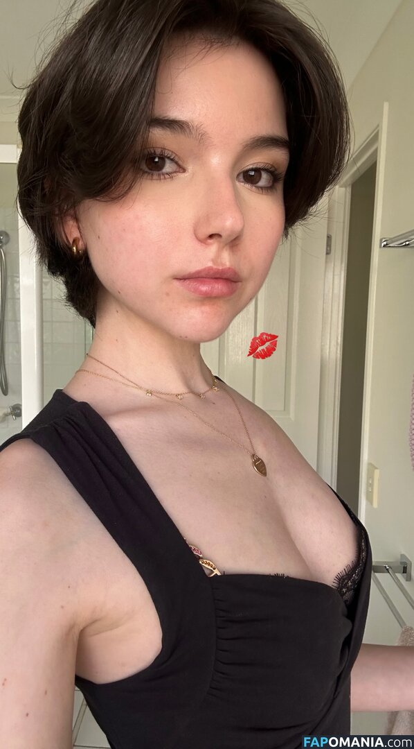Newinsight / abbeys_here / newinsight_ Nu OnlyFans  Photo fuitée #10