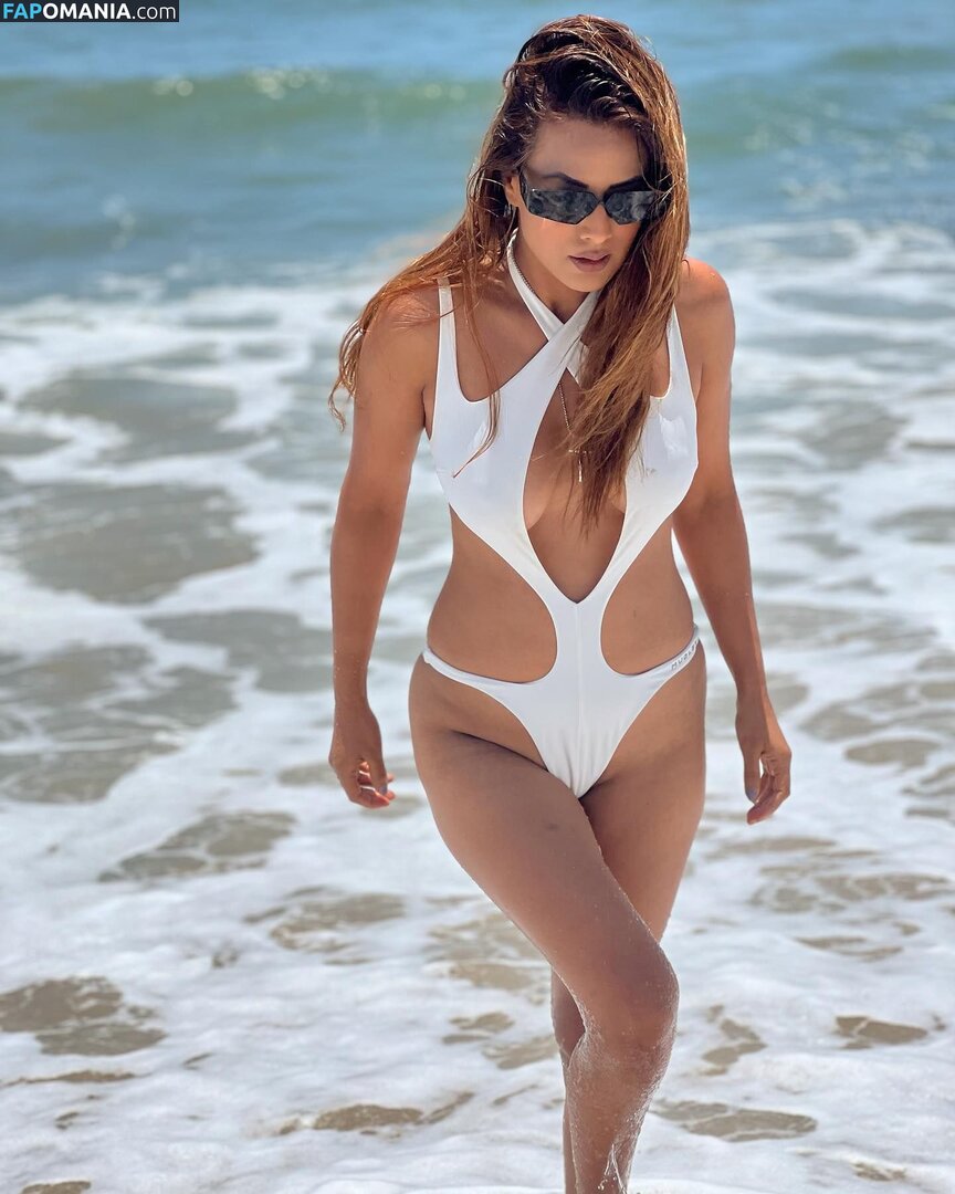 Nia Sharma Nu OnlyFans  Photo fuitée #20