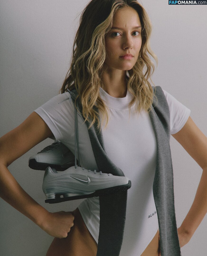 Nicola Cavanis / nicola / nicolaca_ Nu OnlyFans  Photo fuitée #1640