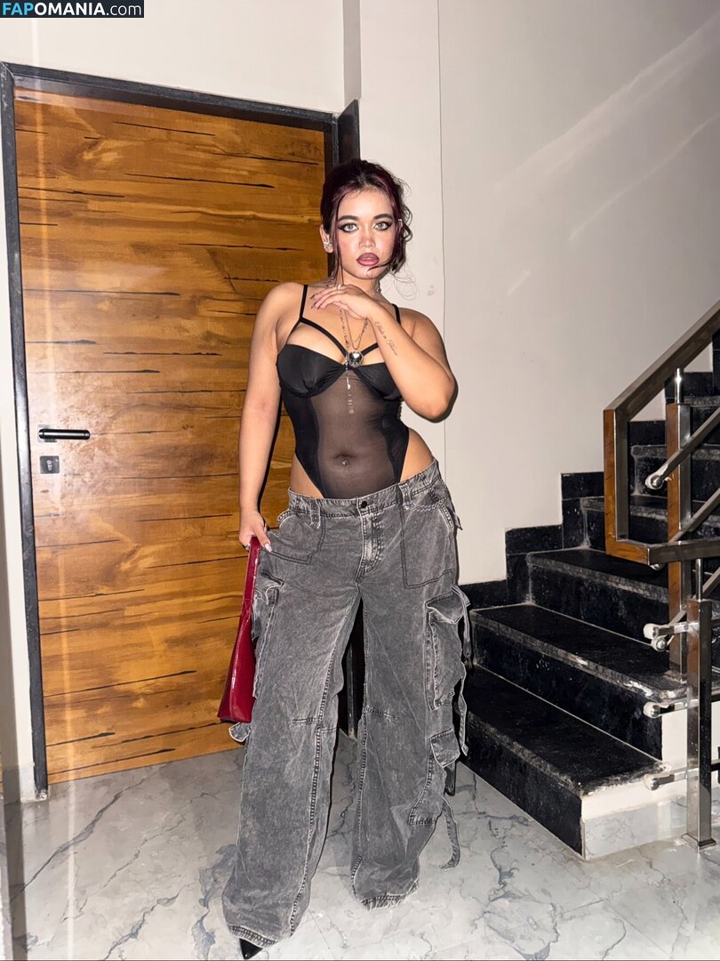 Niharika Jaiswal / niharikaa.aa Nu OnlyFans  Photo fuitée #10