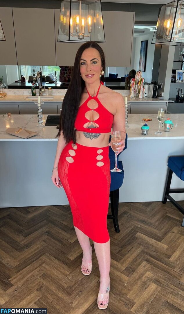 NikkiLouise_87 Nu OnlyFans  Photo fuitée #1