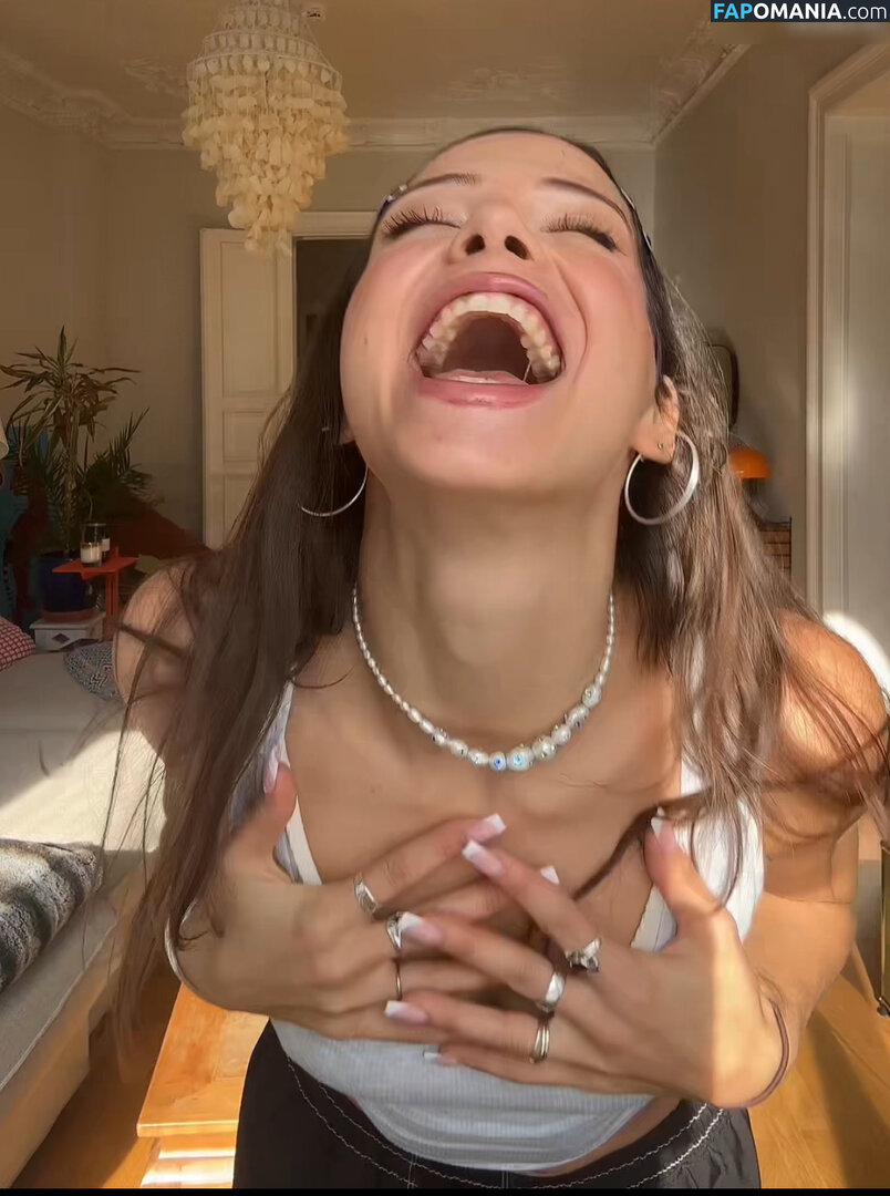 Nina Chuba / ninachuba Nu OnlyFans  Photo fuitée #180