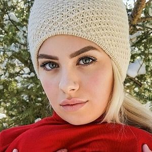 Nina Phoenix