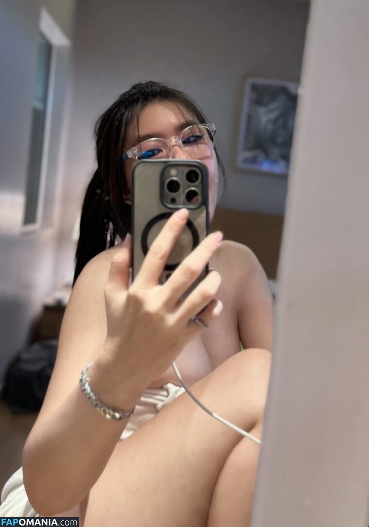 Mika / Niparat Konyai / mikahoney / mikanaka9999 / mikapok99 Nu OnlyFans  Photo fuitée #171