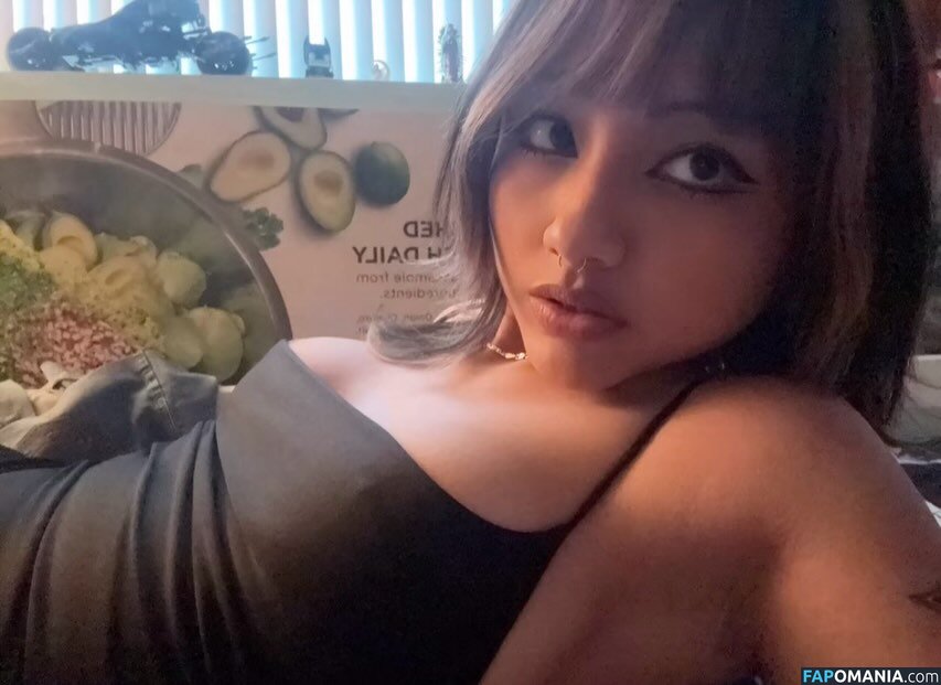 n.nyquil / nomamesnico / nomamesnicole Nu OnlyFans  Photo fuitée #16