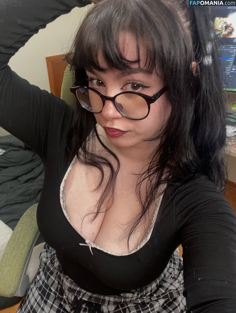 noodle goddess / noodlexgoddess Nu OnlyFans  Photo fuitée #1