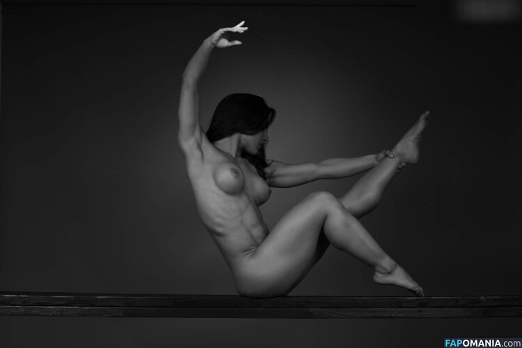 Nora Lob / supergirl_nora Nu OnlyFans  Photo fuitée #65