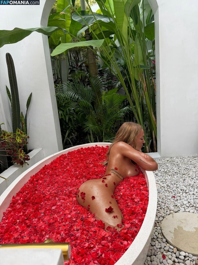 Norwegian Girls / luksuslyx / lyxluna / rebeccaleikvoll Nu OnlyFans  Photo fuitée #4