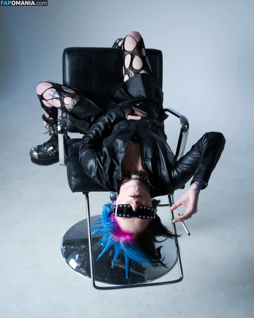 https: / noteasybeinwhee / noteasybeinwheezy Nu OnlyFans  Photo fuitée #2