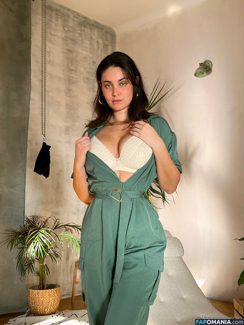 Nour Guiga / noor.g / nornaiysha / nour_guiga Nu OnlyFans  Photo fuitée #72