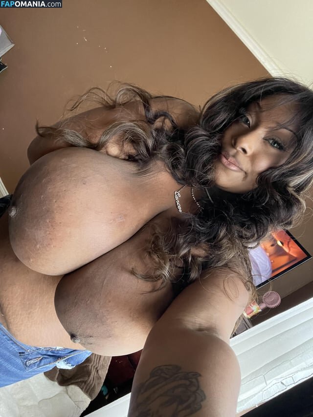 https: / novabaeethestarr Nu OnlyFans  Photo fuitée #2