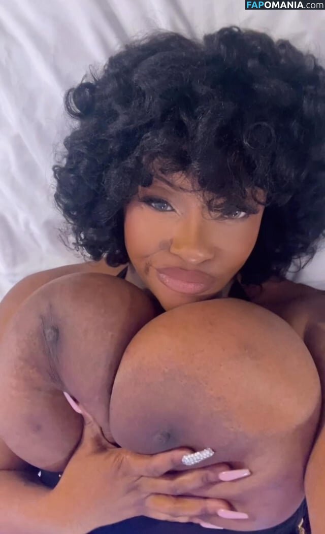 https: / novabaeethestarr Nu OnlyFans  Photo fuitée #3