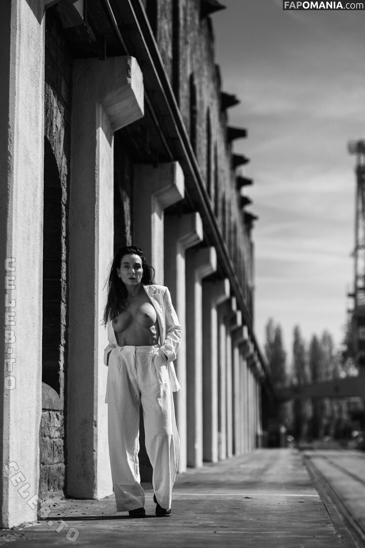 Nude In Public Nu OnlyFans  Photo fuitée #36