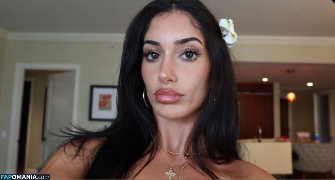 Nura Nejad / nuranejad Nu OnlyFans  Photo fuitée #14